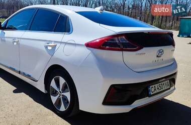 Хетчбек Hyundai Ioniq 2018 в Умані