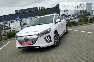 Лифтбек Hyundai Ioniq 2021 в Луцке