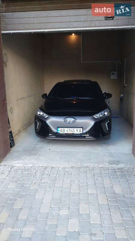 Хэтчбек Hyundai Ioniq 2016 в Виннице