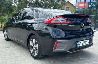 Хэтчбек Hyundai Ioniq 2017 в Ровно