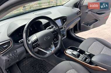 Хэтчбек Hyundai Ioniq 2017 в Ровно