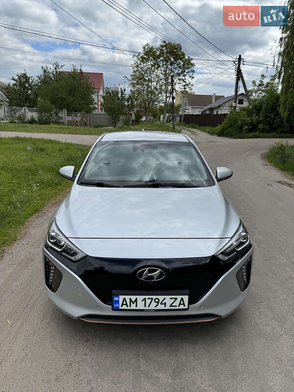 Хэтчбек Hyundai Ioniq 2018 в Житомире