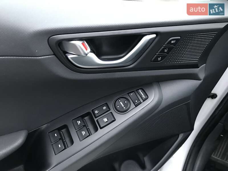 Хетчбек Hyundai Ioniq 2018 в Житомирі