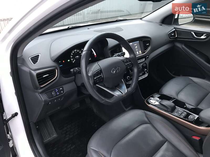 Хетчбек Hyundai Ioniq 2018 в Житомирі