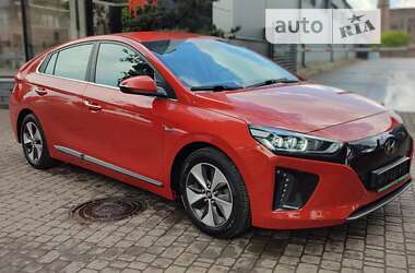 Хетчбек Hyundai Ioniq 2017 в Києві