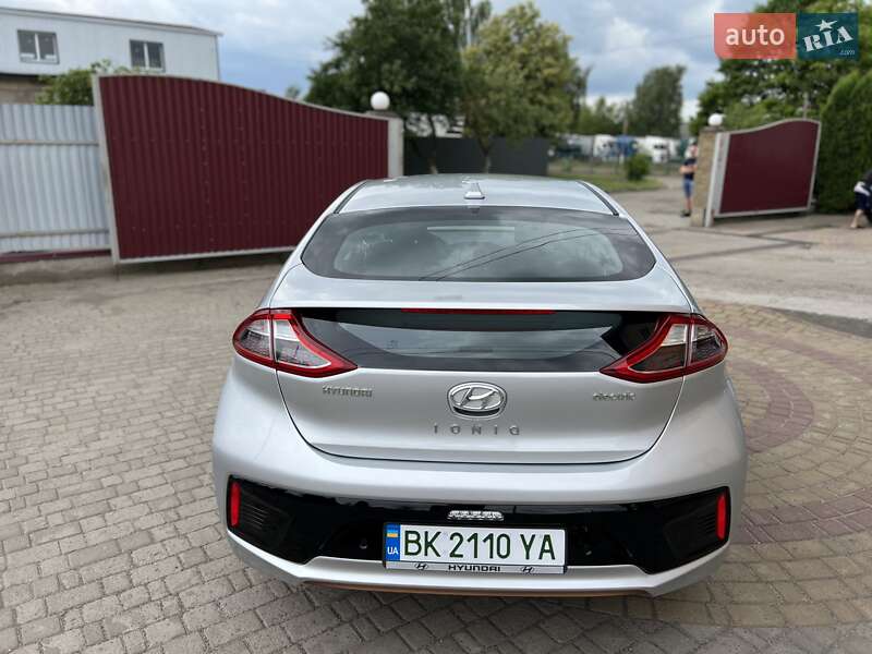 Хетчбек Hyundai Ioniq 2018 в Радивиліві