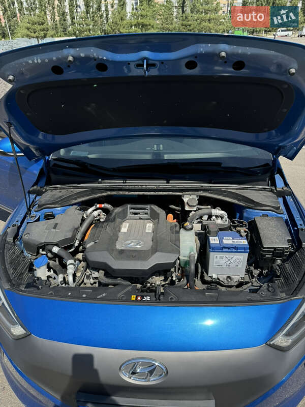 Хэтчбек Hyundai Ioniq 2016 в Николаеве
