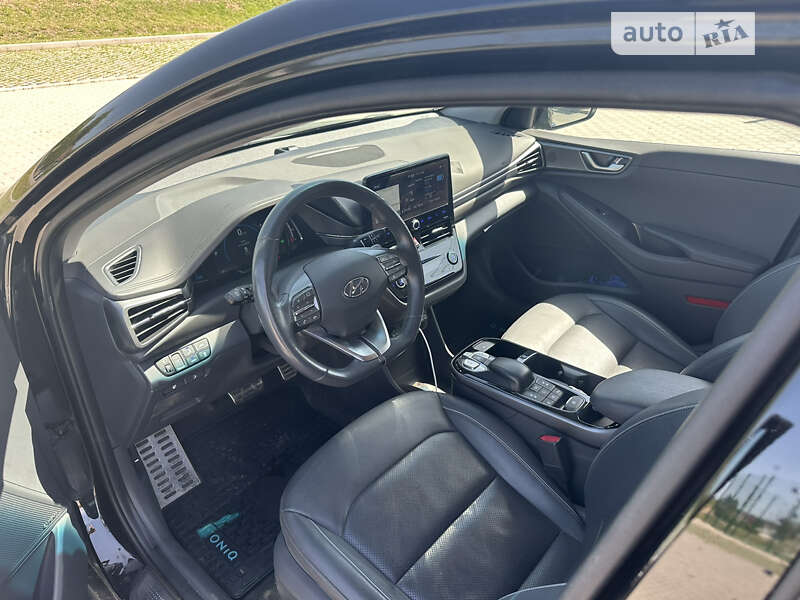 Лифтбек Hyundai Ioniq 2020 в Тернополе