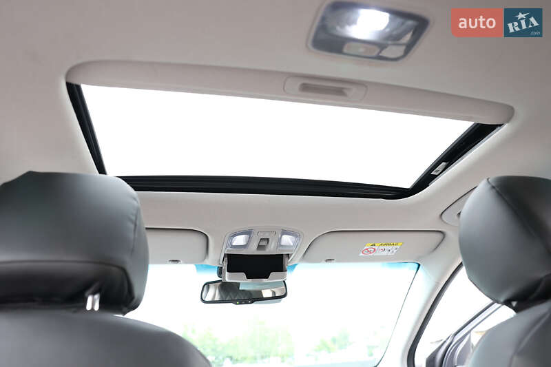 Лифтбек Hyundai Ioniq 2019 в Киеве