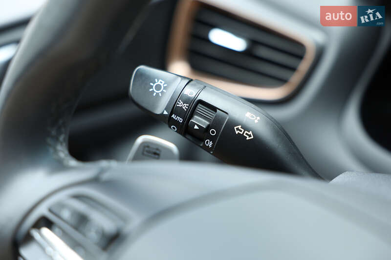 Лифтбек Hyundai Ioniq 2019 в Киеве