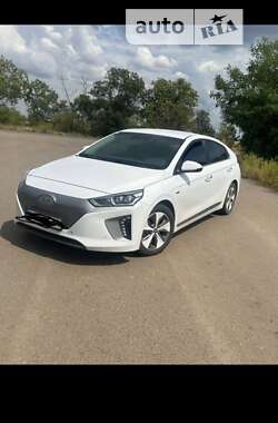 Хэтчбек Hyundai Ioniq 2017 в Одессе