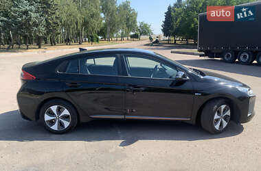 Хетчбек Hyundai Ioniq 2018 в 