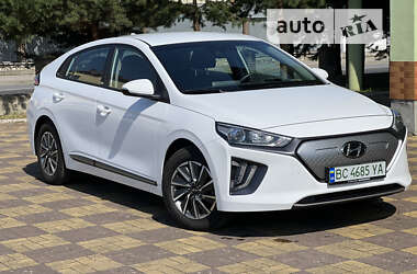 Лифтбек Hyundai Ioniq 2021 в Самборе