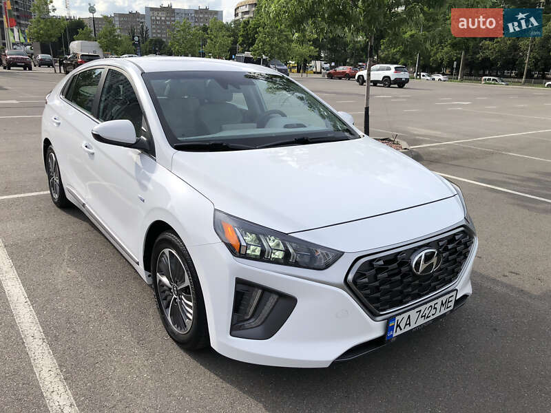 Лифтбек Hyundai Ioniq 2020 в Киеве