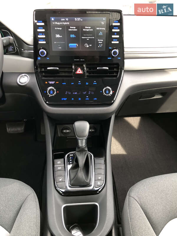 Лифтбек Hyundai Ioniq 2020 в Киеве