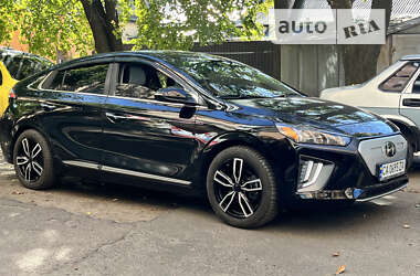 Лифтбек Hyundai Ioniq 2021 в Киеве