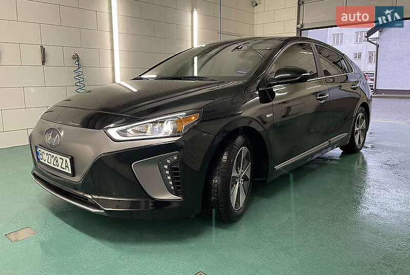 Хэтчбек Hyundai Ioniq 2018 в Львове