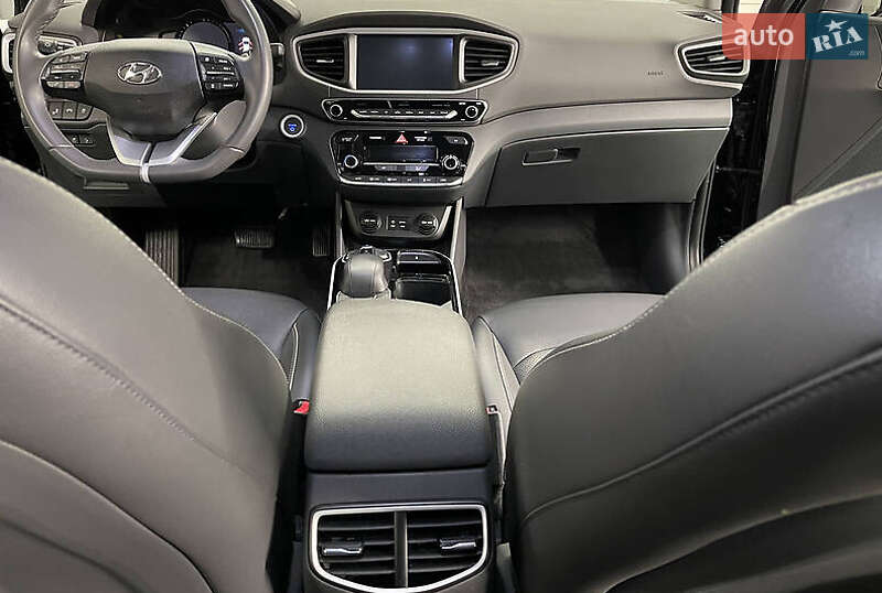 Хэтчбек Hyundai Ioniq 2018 в Львове