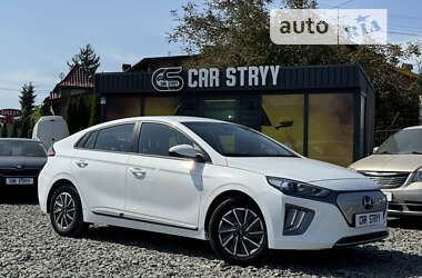 Лифтбек Hyundai Ioniq 2021 в Стрые