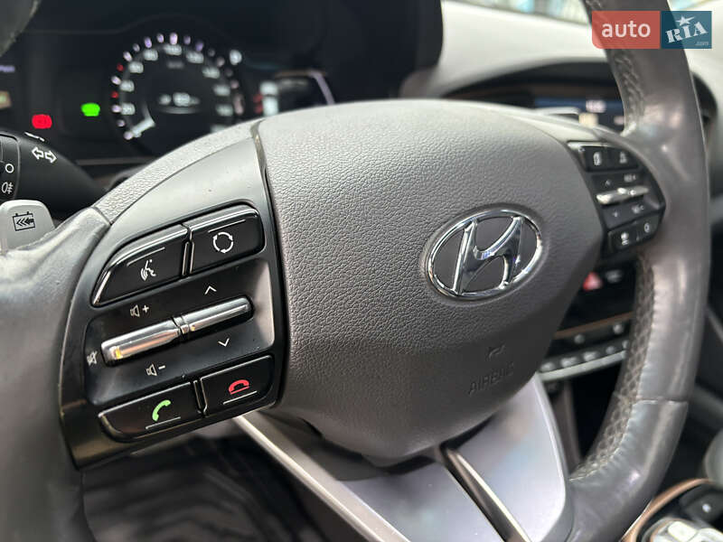 Хетчбек Hyundai Ioniq 2017 в Умані