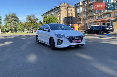 Лифтбек Hyundai Ioniq 2020 в Киеве