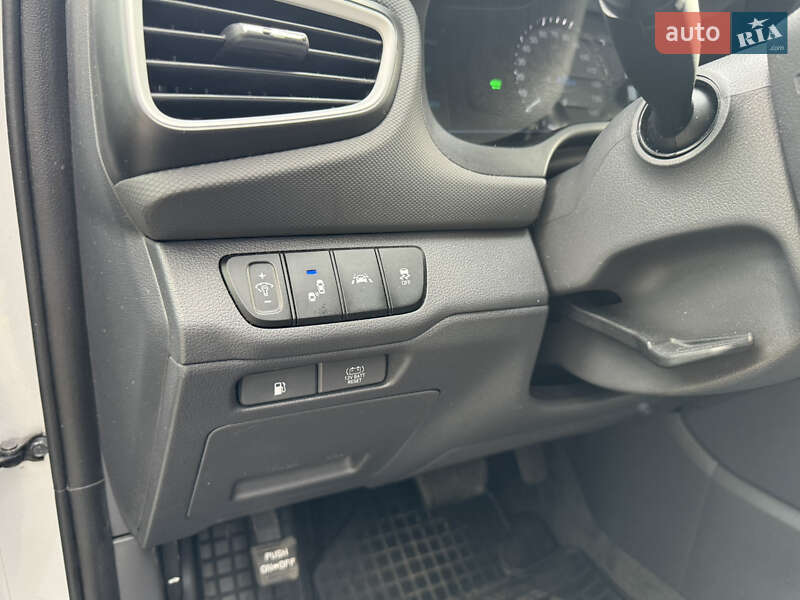 Хэтчбек Hyundai Ioniq 2017 в Львове фото 13 Хэтчбек Hyundai Ioniq 2017 в Львове