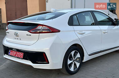Хетчбек Hyundai Ioniq 2019 в 