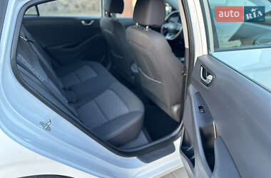 Хетчбек Hyundai Ioniq 2019 в 