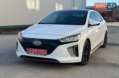 Хетчбек Hyundai Ioniq 2016 в Вінниці