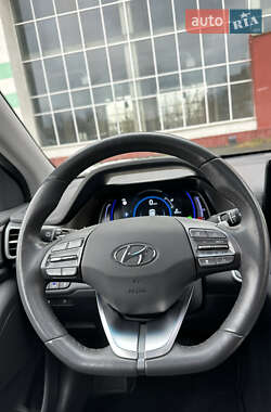 Лифтбек Hyundai Ioniq 2020 в 