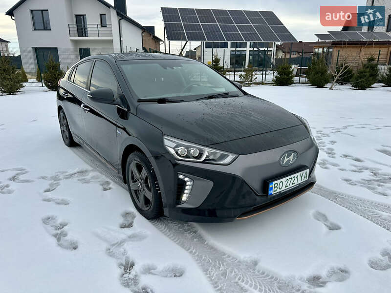 Хэтчбек Hyundai Ioniq 2018 в Тернополе