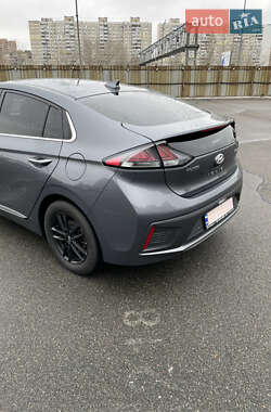 Лифтбек Hyundai Ioniq 2020 в 