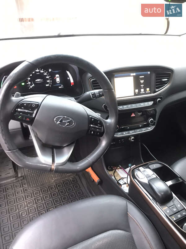 Хэтчбек Hyundai Ioniq 2018 в Львове