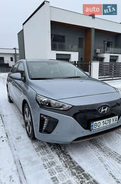 Хетчбек Hyundai Ioniq 2018 в 