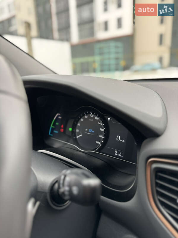 Хетчбек Hyundai Ioniq 2018 в Чорткові