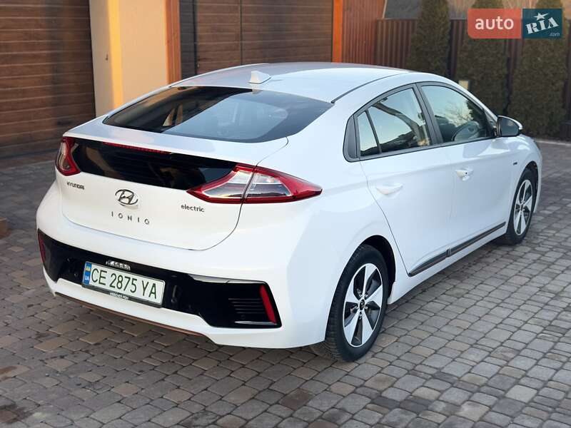 Ліфтбек Hyundai Ioniq 2019 в Чернівцях