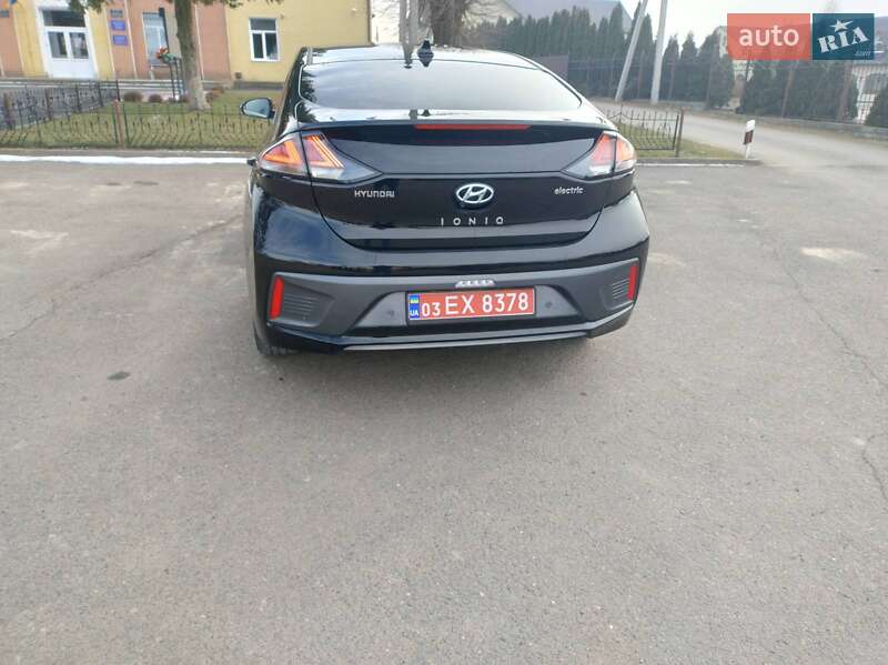 Ліфтбек Hyundai Ioniq 2019 в Володимирі