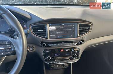 Хетчбек Hyundai Ioniq 2019 в 
