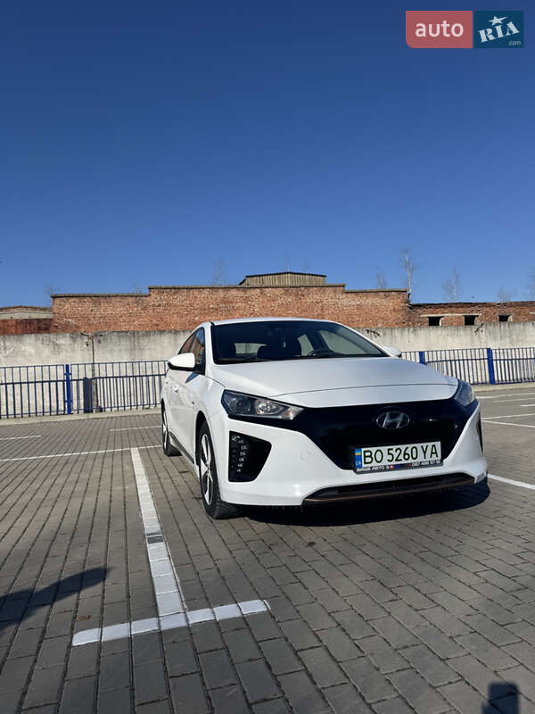Хетчбек Hyundai Ioniq 2019 в Тернополі