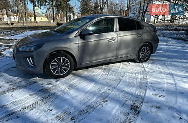 Хэтчбек Hyundai Ioniq 2019 в 