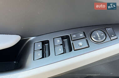 Лифтбек Hyundai Ioniq 2021 в 