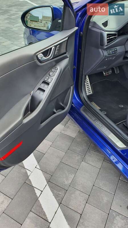 Лифтбек Hyundai Ioniq 2019 в Виннице