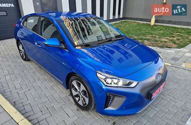 Хэтчбек Hyundai Ioniq 2017 в 