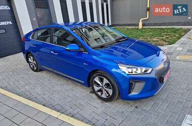 Хэтчбек Hyundai Ioniq 2017 в 