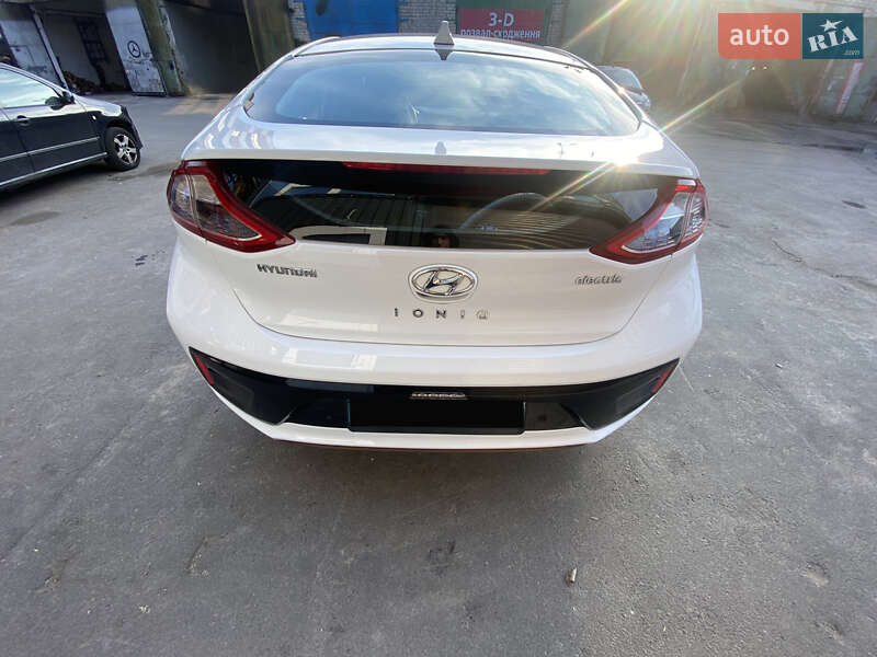 Хетчбек Hyundai Ioniq 2018 в Рівному