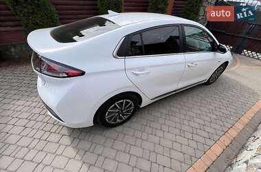 Лифтбек Hyundai Ioniq 2020 в 