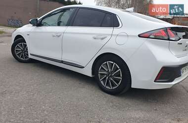 Лифтбек Hyundai Ioniq 2019 в 
