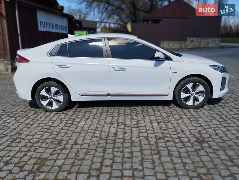 Хетчбек Hyundai Ioniq 2019 в Львові