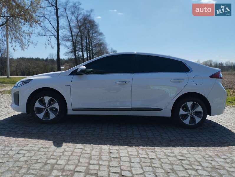 Хетчбек Hyundai Ioniq 2019 в Львові