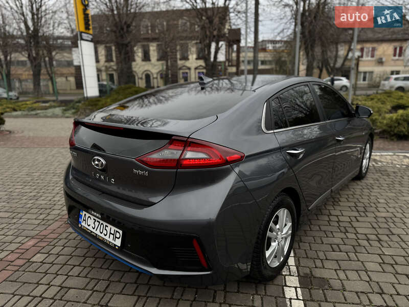 Хетчбек Hyundai Ioniq 2016 в Луцьку